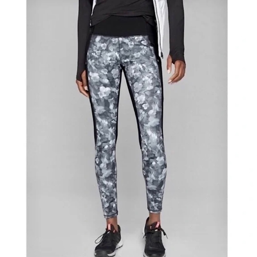 Athleta Women’s Floral‎ Frost Transverse Athletic Leggings Black Grey Size Small